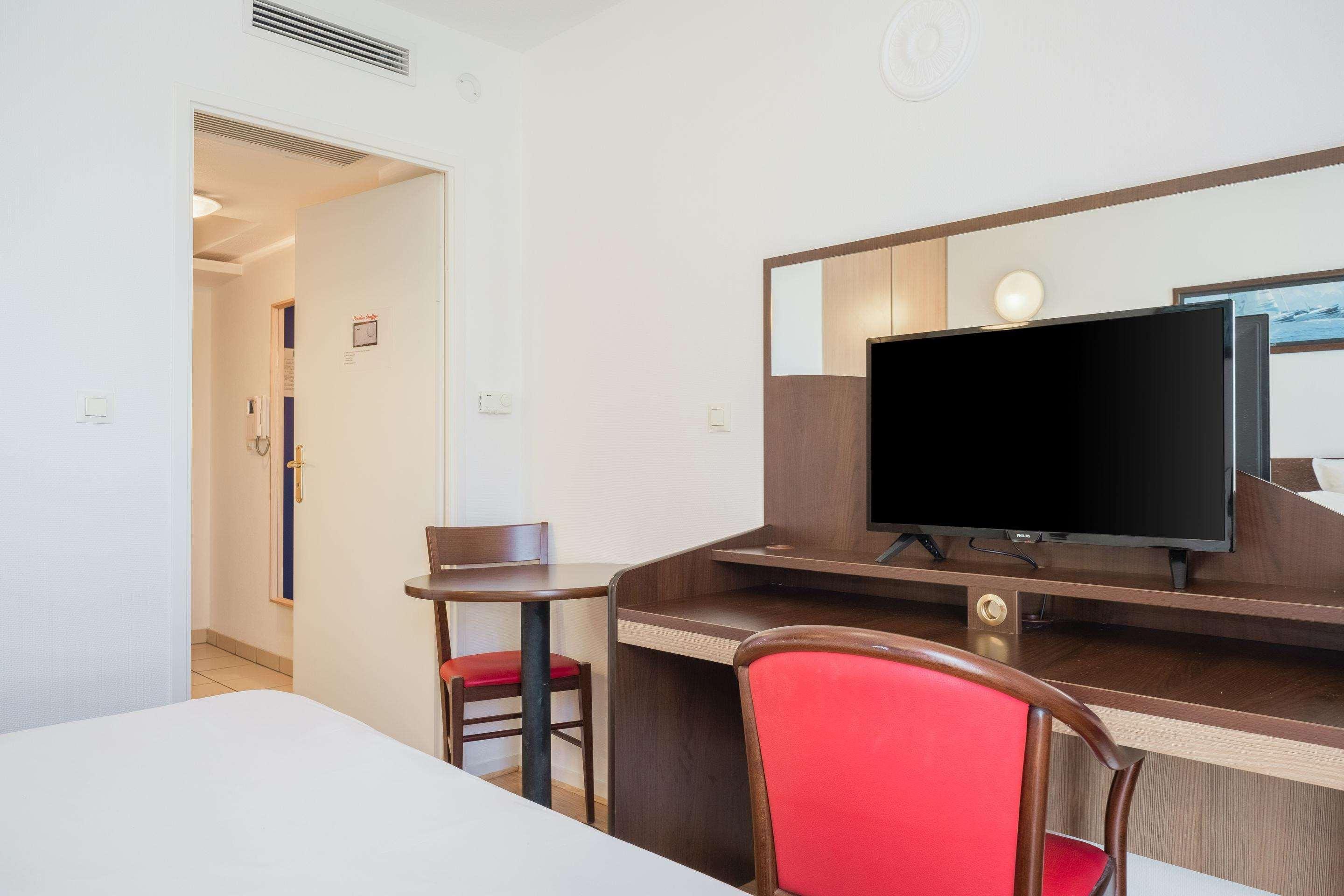 Comfort Suites Pau Idron Exteriér fotografie