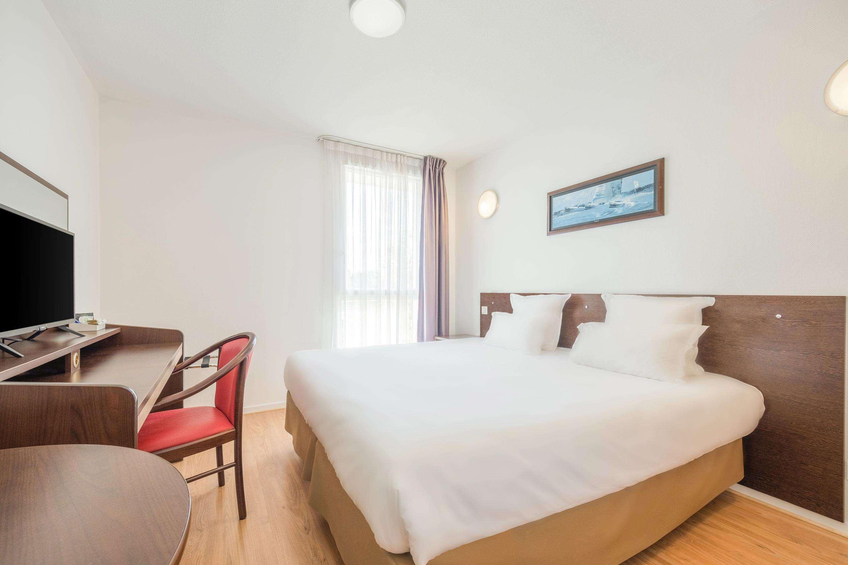 Comfort Suites Pau Idron Exteriér fotografie