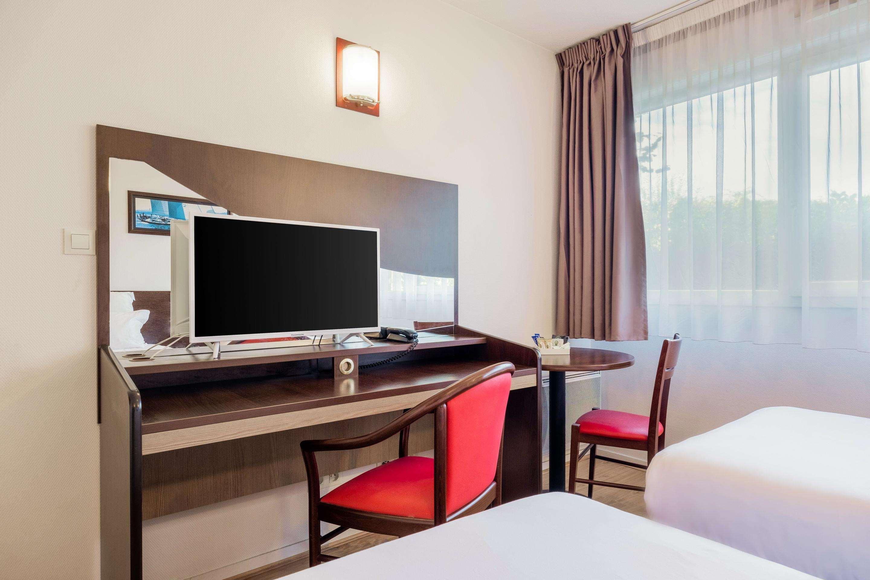 Comfort Suites Pau Idron Exteriér fotografie
