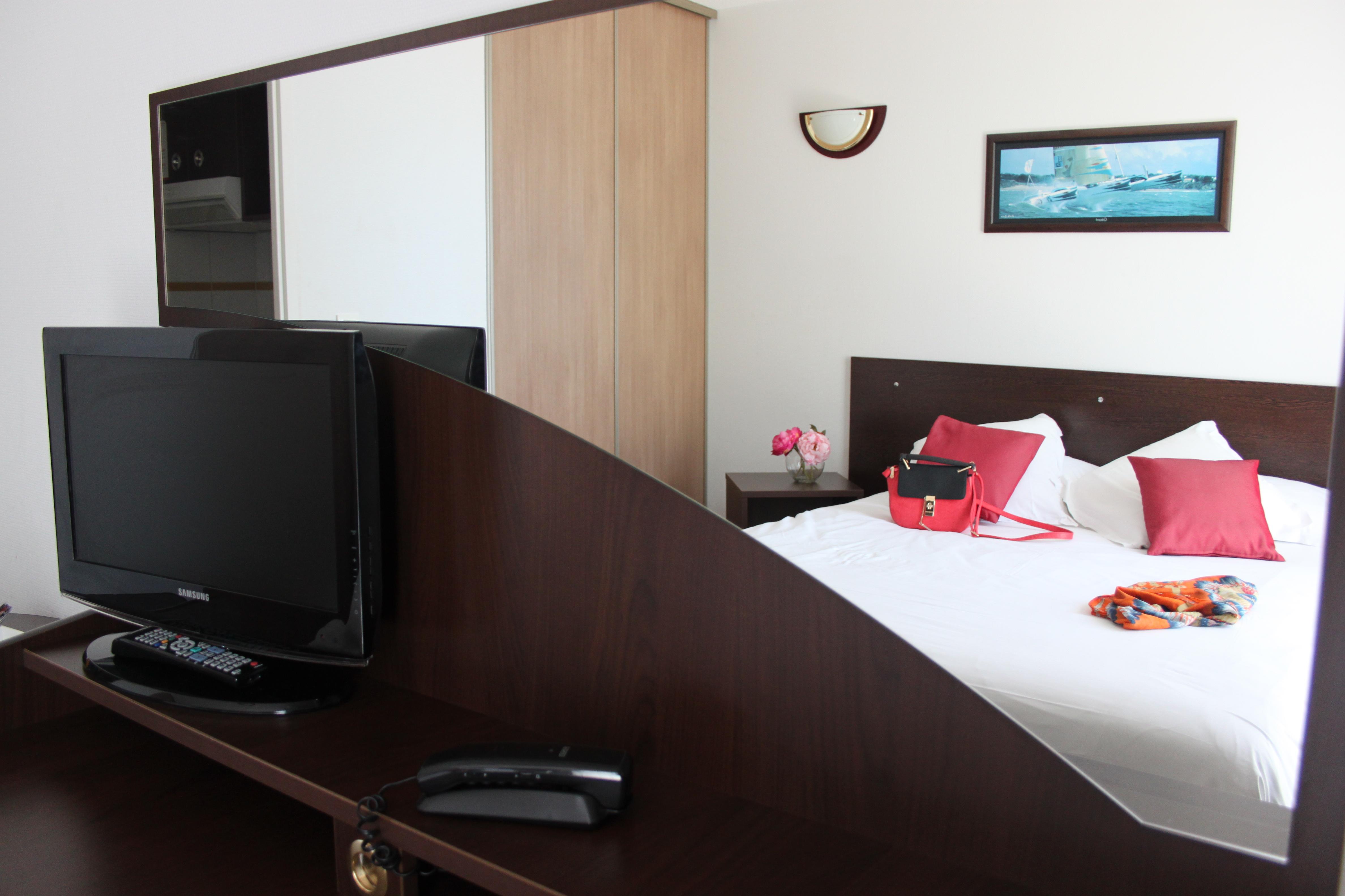 Comfort Suites Pau Idron Exteriér fotografie