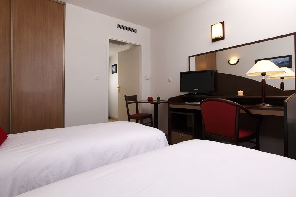 Comfort Suites Pau Idron Exteriér fotografie
